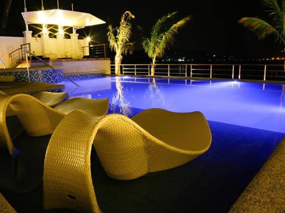 Icove Beach Hotel Olongapo Eksteriør bilde