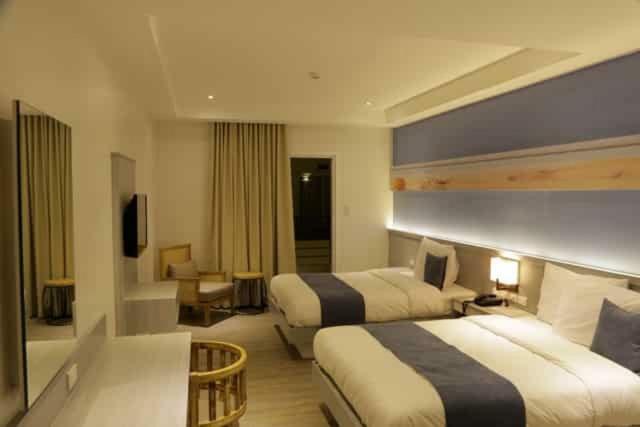 Icove Beach Hotel Olongapo Eksteriør bilde