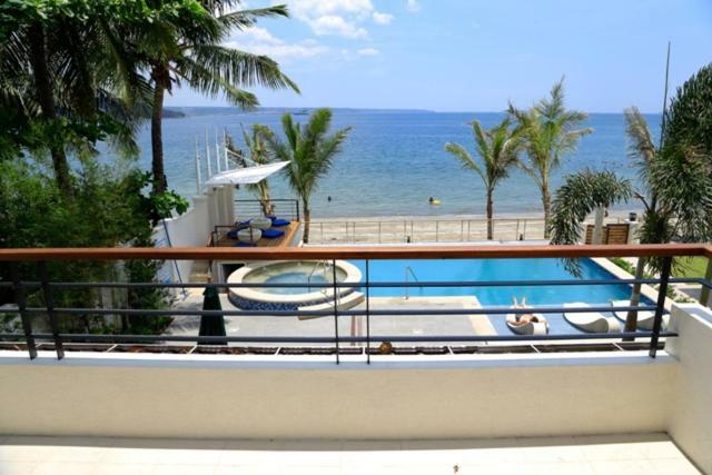 Icove Beach Hotel Olongapo Eksteriør bilde